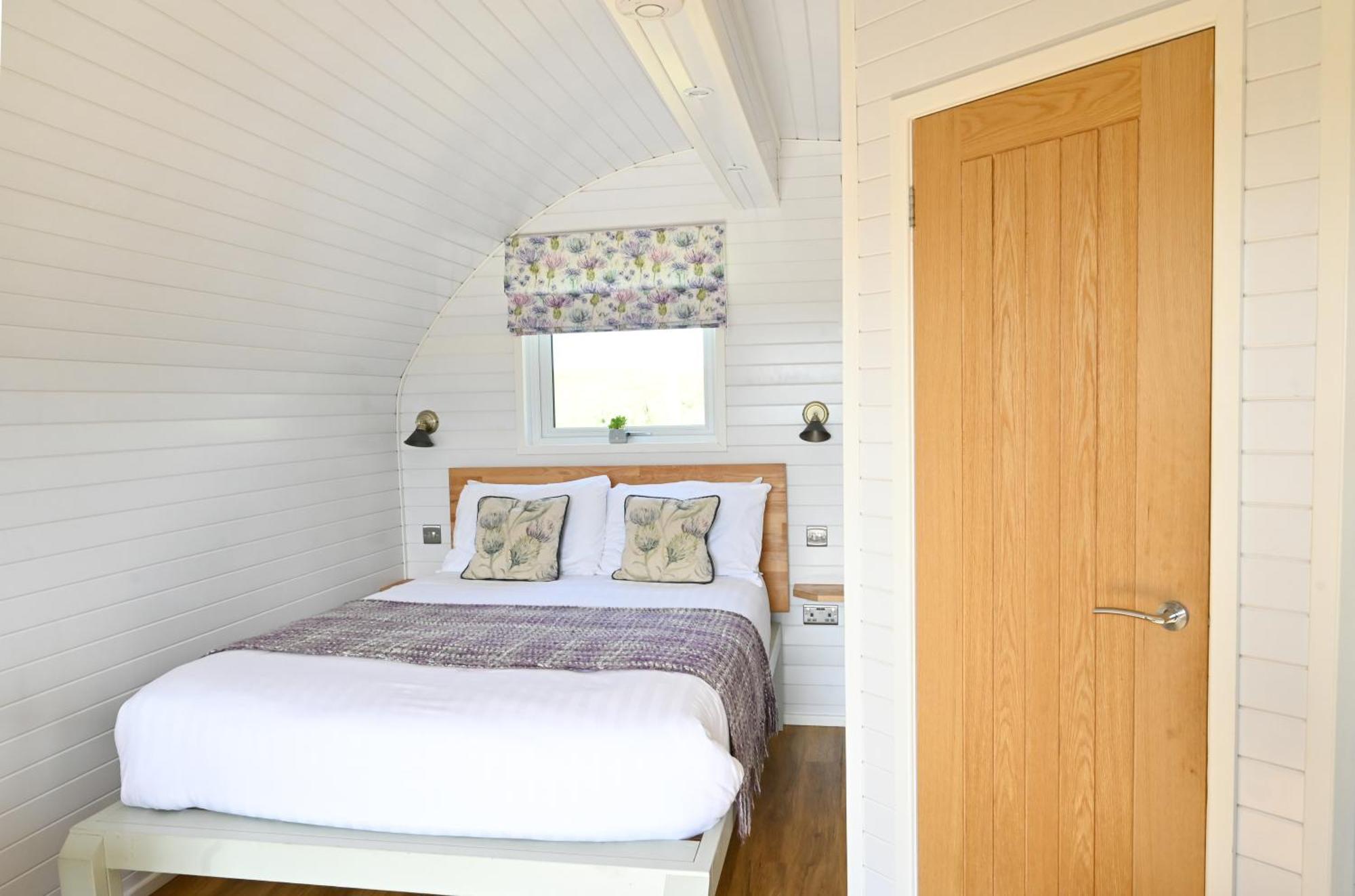 Apartamento Luxury Glamping Pods - The Heft & The Hirsel Glasgow Exterior foto